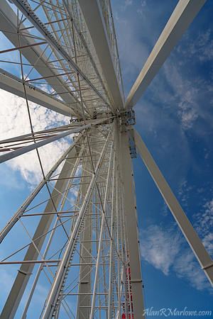 Navy Pier Ferris Wheel supports